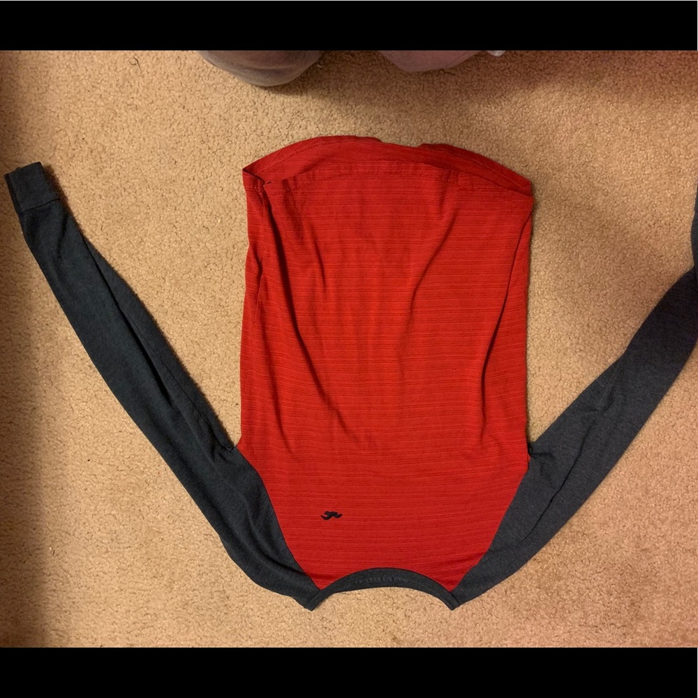 grey/red hollister baseball tee